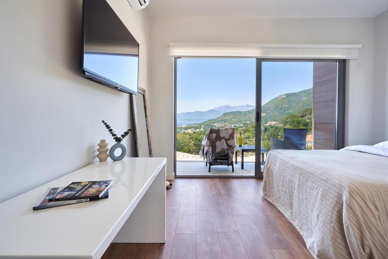 Casa Montenegro Residence Τίβατ Εξωτερικό φωτογραφία
